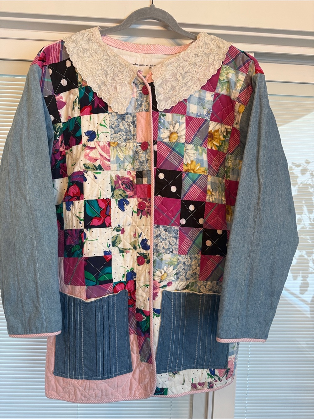 Handmade Patchwork Floral Quilted Jacket with Lace Collar - Multicolor